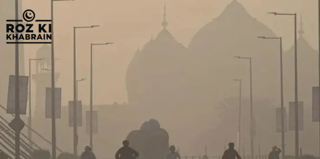 Lahore smog crackdown, SOP violations, animal fat burning, Punjab EPA action, toxic smog.